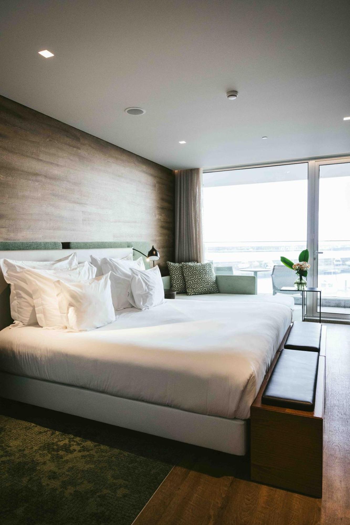 Octant Ponta Delgada Hotel Exterior foto A bedroom at the hotel