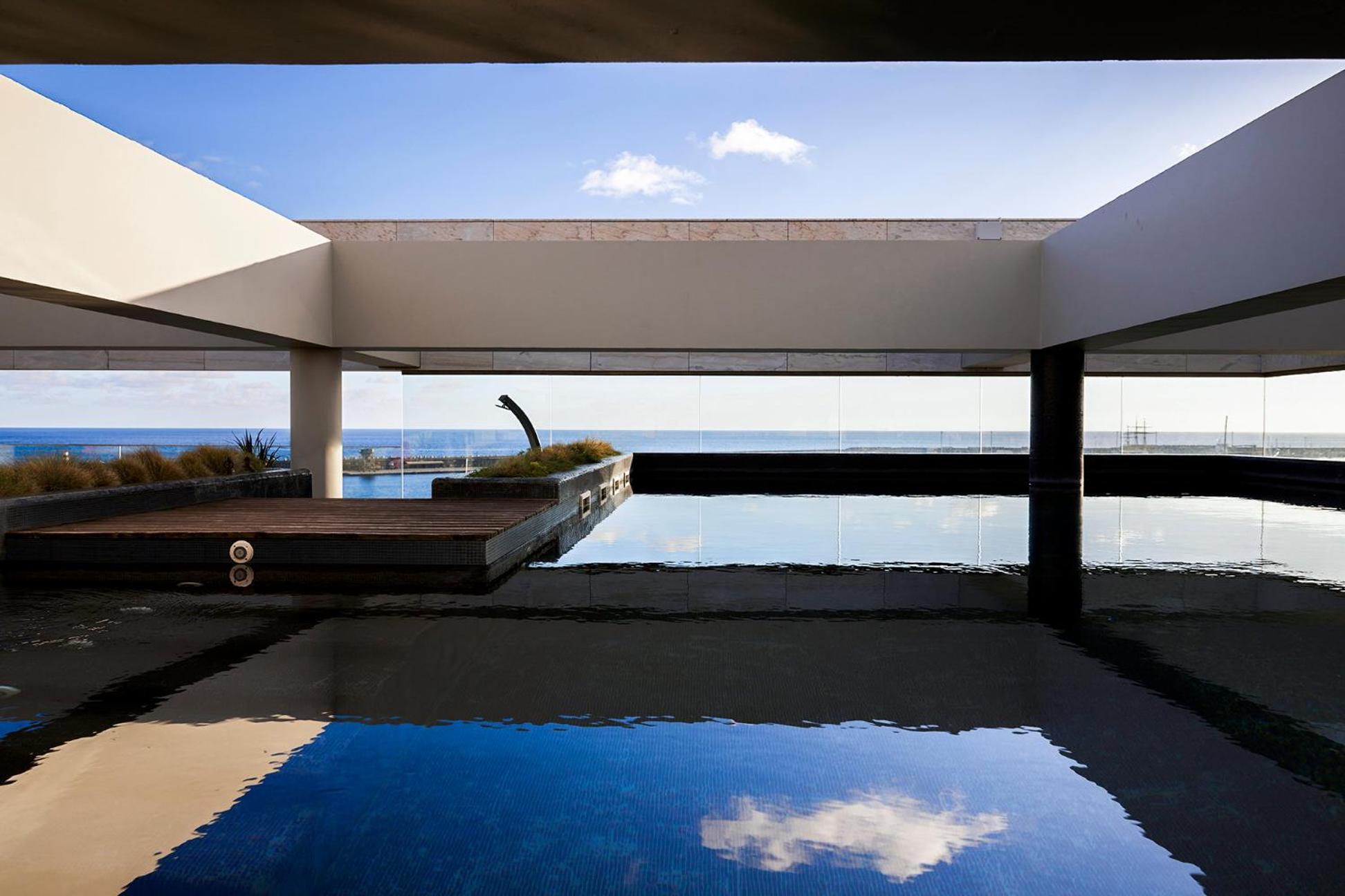 Octant Ponta Delgada Hotel Exterior foto The interior of the house