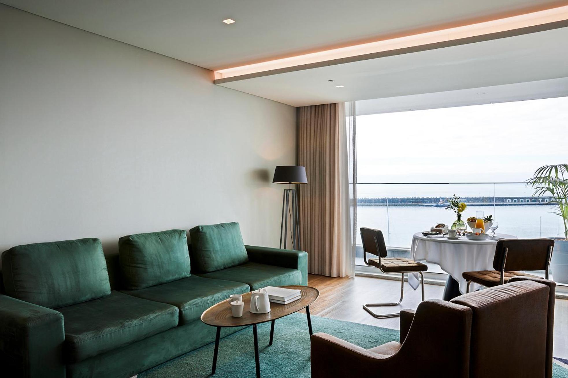 Octant Ponta Delgada Hotel Exterior foto A living room at the hotel