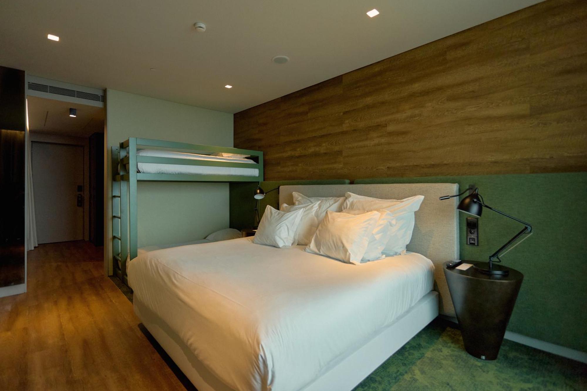 Octant Ponta Delgada Hotel Exterior foto A room at the hotel